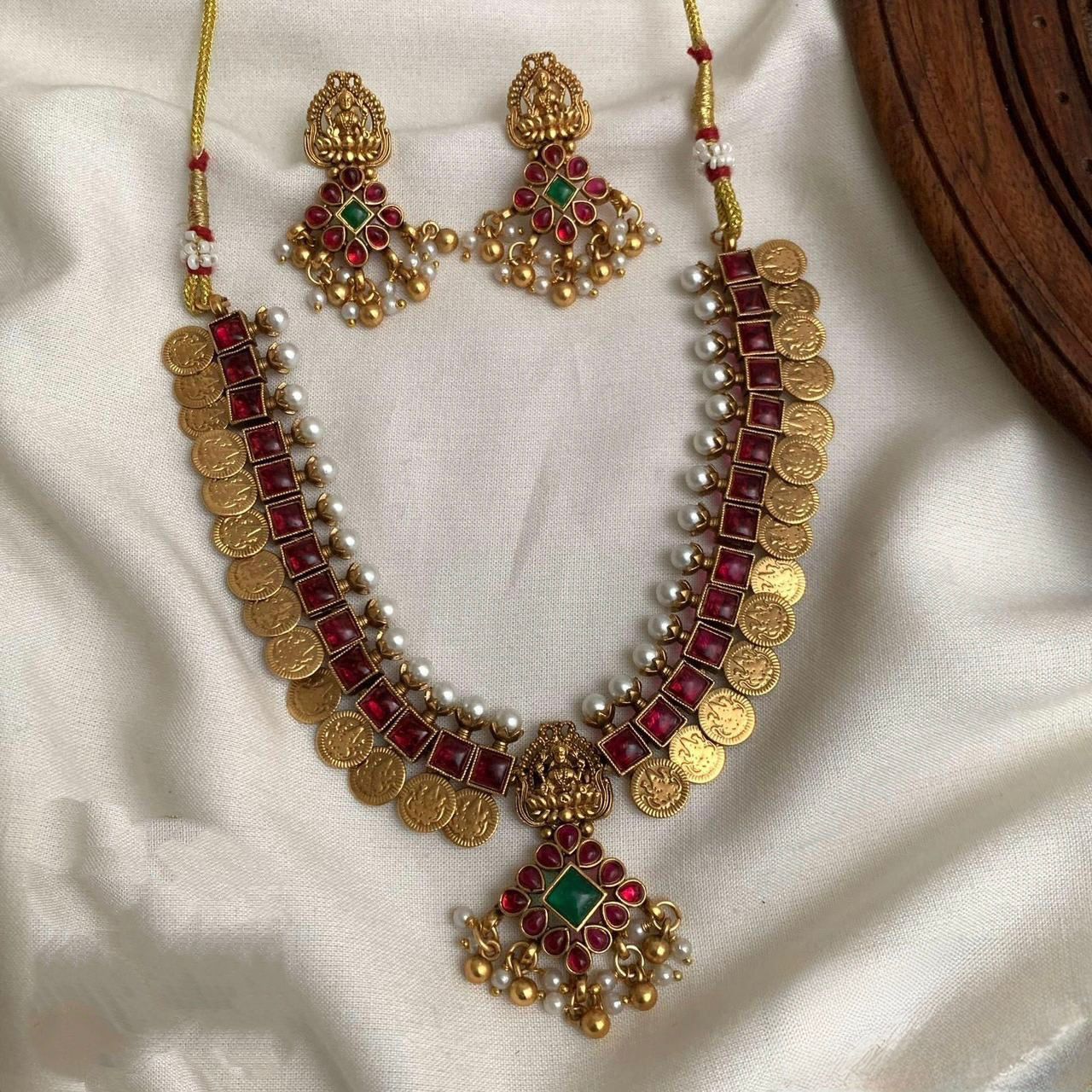 Mukthi necklace with red ,green